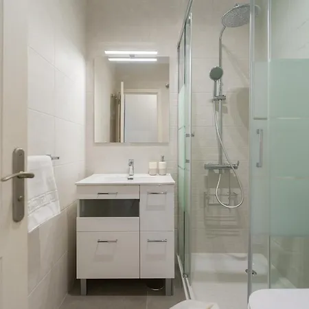 Homeforguest Modern In San Agustin 2 Min From The *