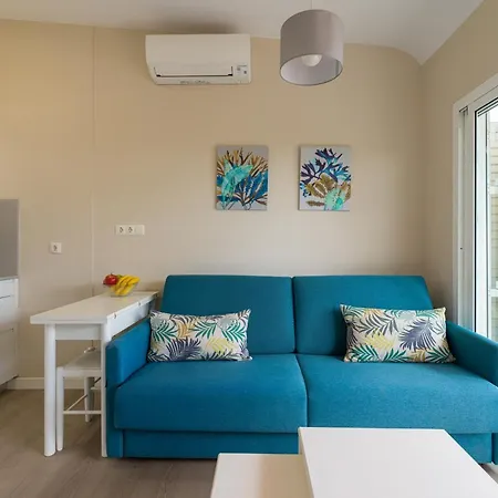 Homeforguest Modern In San Agustin 2 Min From The דירה